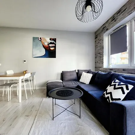 Apartstars - Powstancow #32 With Terrace Rzeszow Exterior photo