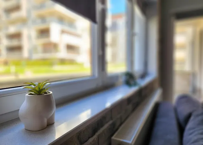 Apartstars - Powstancow #32 With Terrace